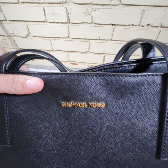 Like New Michael Kors Black Leather Shoulder Bag Purse - Picture 8 of 16